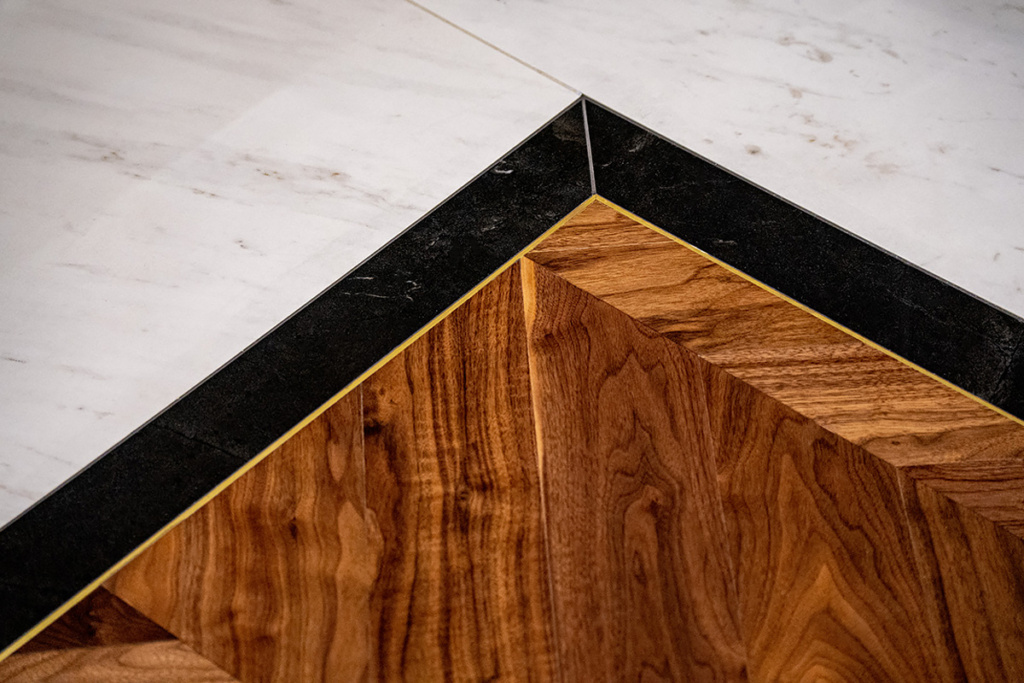 Parket American Walnut Herringbone