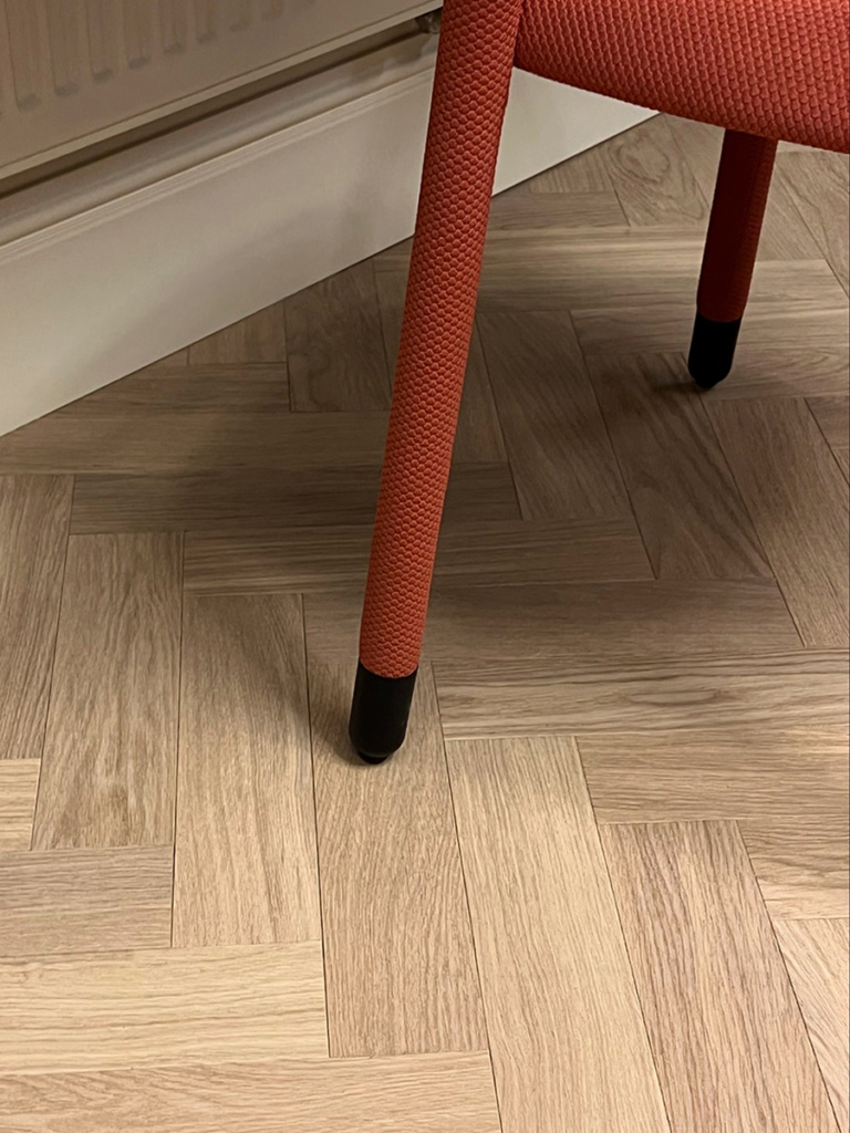 Parket Titanium Buff Herringbone Oak